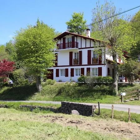 Mendi Beheria Bi Uhart-Cize